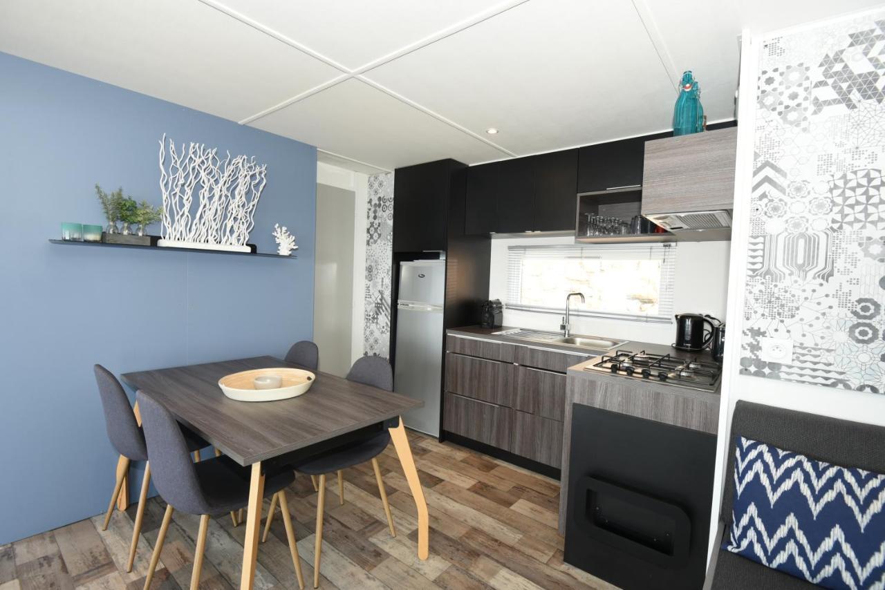 Mobil Home Vue Sur Mer - Racine 03 Saint-Raphaël 외부 사진