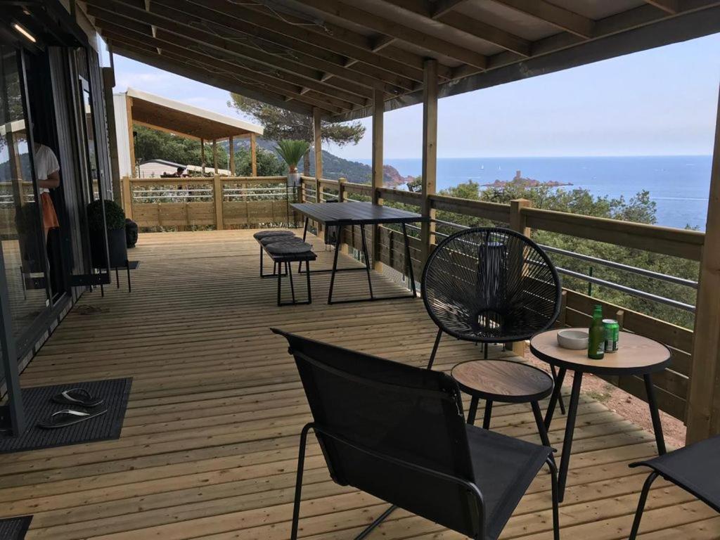 Mobil Home Vue Sur Mer - Racine 03 Saint-Raphaël 외부 사진